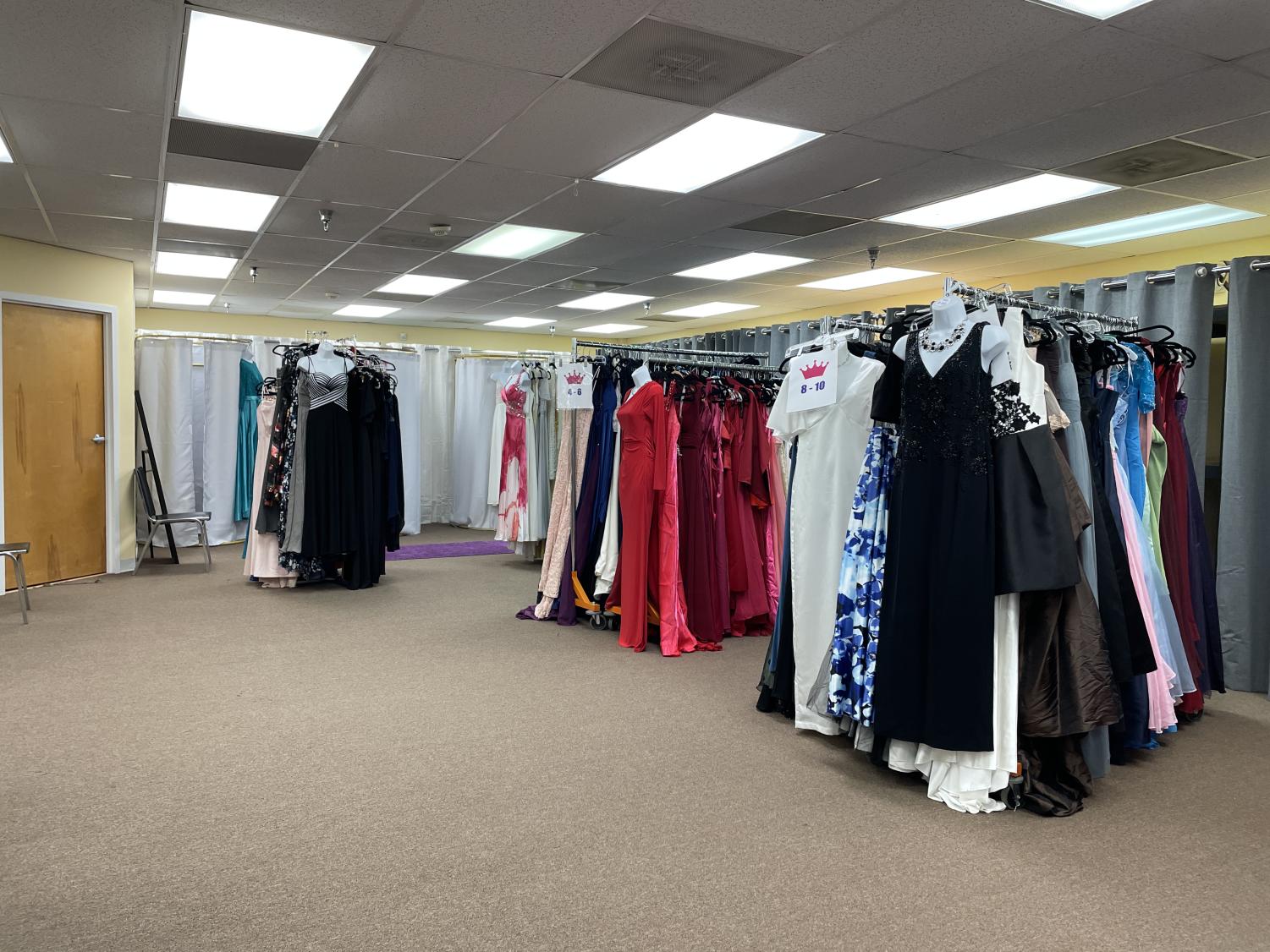 To make prom magical, Andover Central senior helps girls find free gowns,  dresses