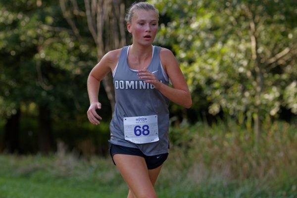 Caroline Taylor running at Ida Lee Park to break a personal record.