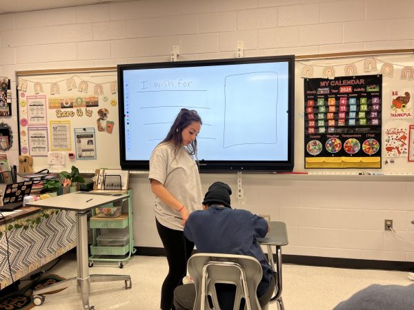 On Wednesday, Mrs. R wore the "Inspire to Include" t-shirt as staff and students were encouraged to all wear the shirt together.